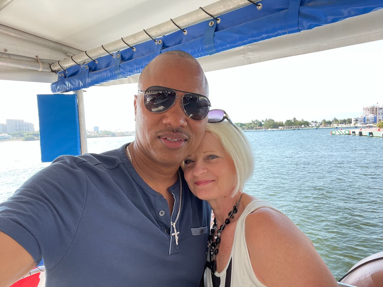 photo to the bloggers